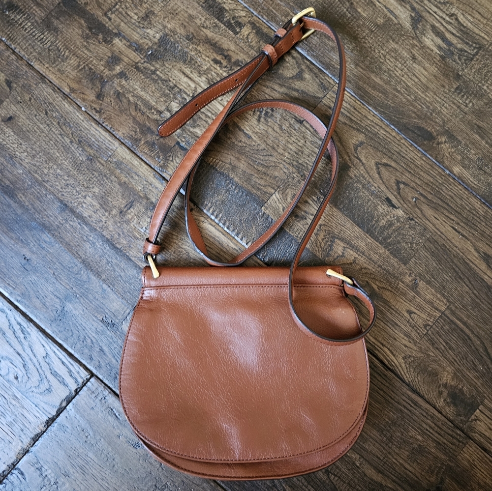 VERA BRADLEY BROWN LEATHER PURSE